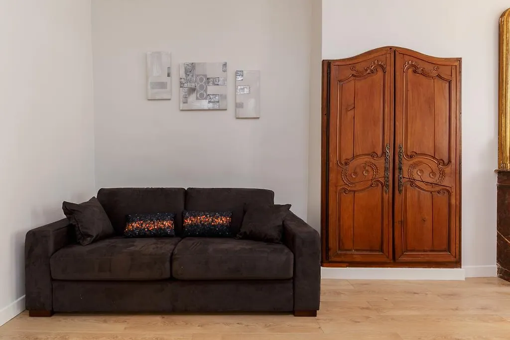 St Martin Apartment Paris